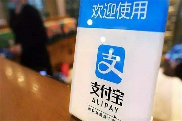 交易猫和闲鱼买号哪个好？